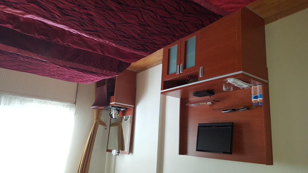 Kafkas Ari Hotel أرداهان الغرفة الصورة